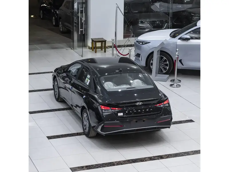 Hyundai Elantra 2025