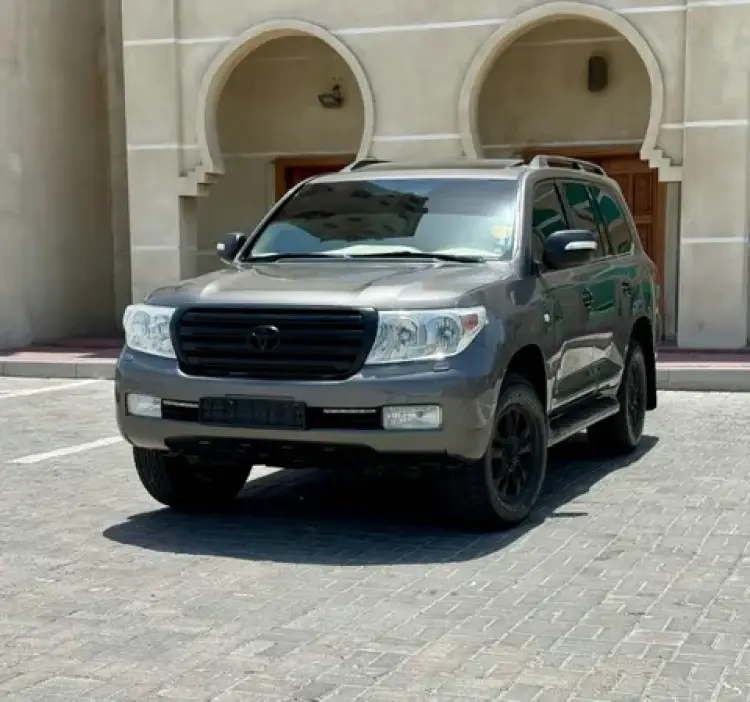 toyota toyota-land-cruiser image Toyota Land Cruiser 4.0 GXR 2011