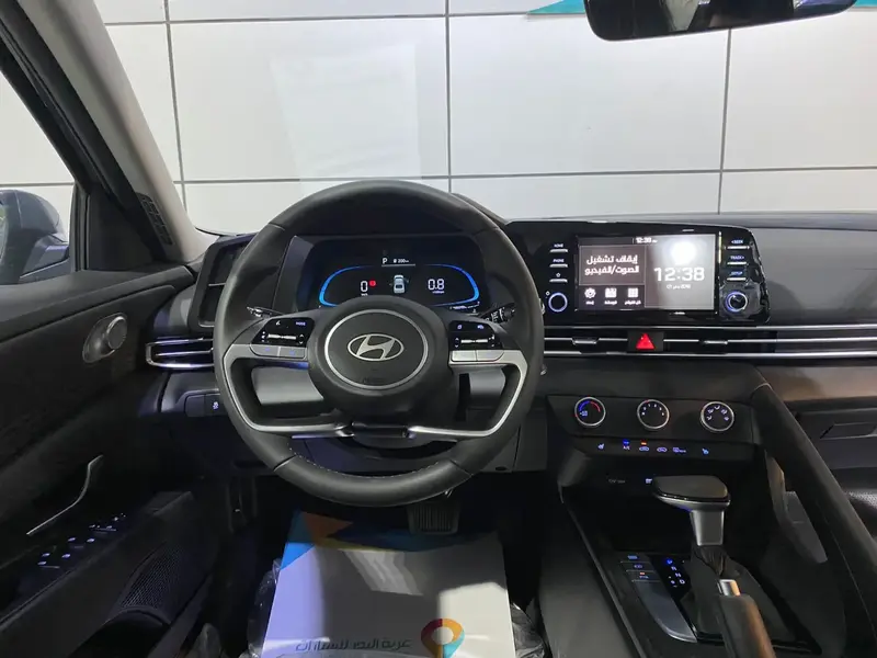 Hyundai Elantra 2025