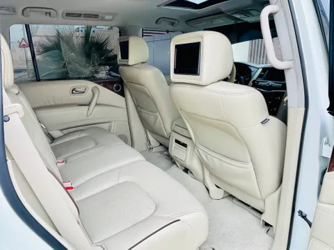 Discover undefined undefined Exterior Interior Images.Find all aspects and details of cars.