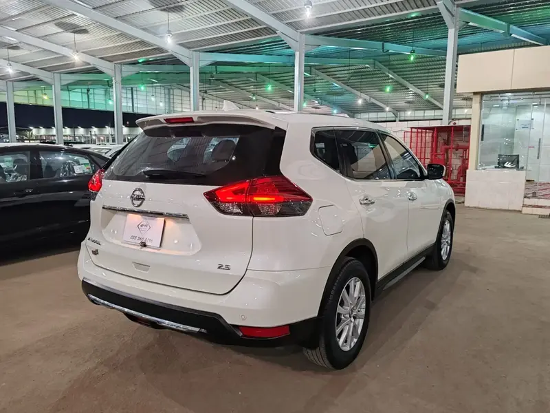 Nissan X-Trail 2021