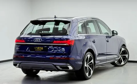 Audi Q7 55 TFSI quattro S-line (340 HP) 2021