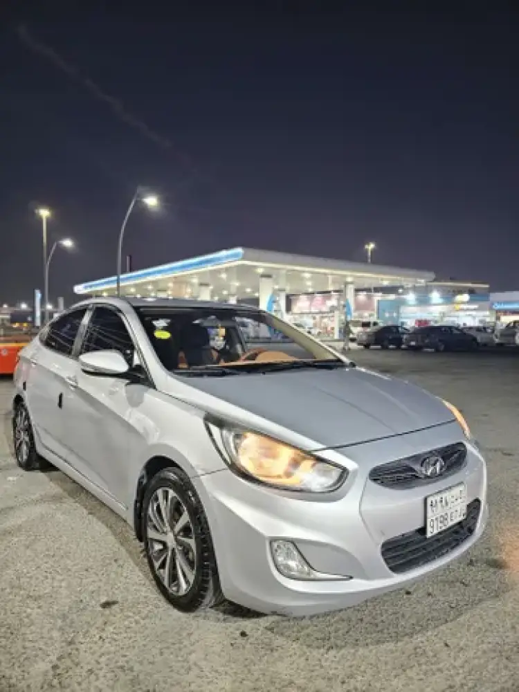 hyundai hyundai-accent image Hyundai Accent 2014