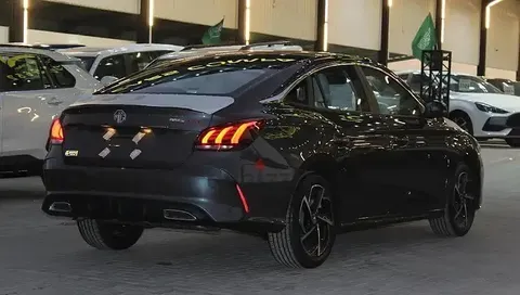 Discover undefined undefined Exterior Interior Images.Find all aspects and details of cars.
