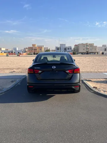 Discover undefined undefined Exterior Interior Images.Find all aspects and details of cars.