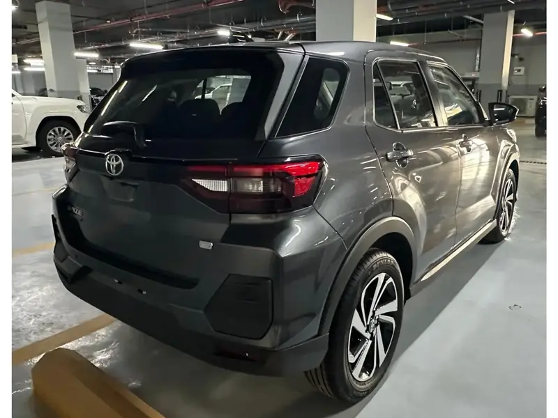 Discover undefined undefined Exterior Interior Images.Find all aspects and details of cars.