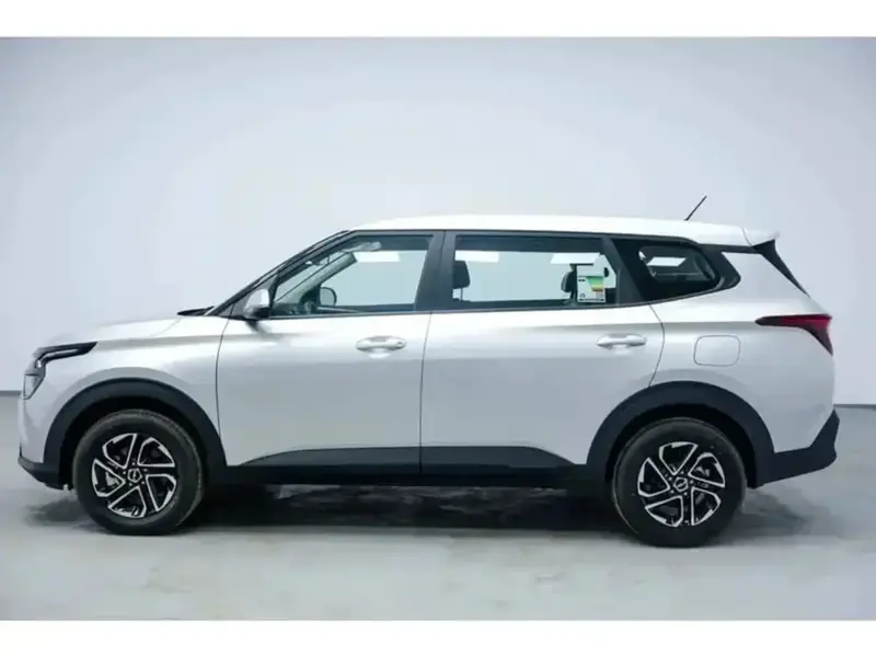 Discover undefined undefined Exterior Interior Images.Find all aspects and details of cars.