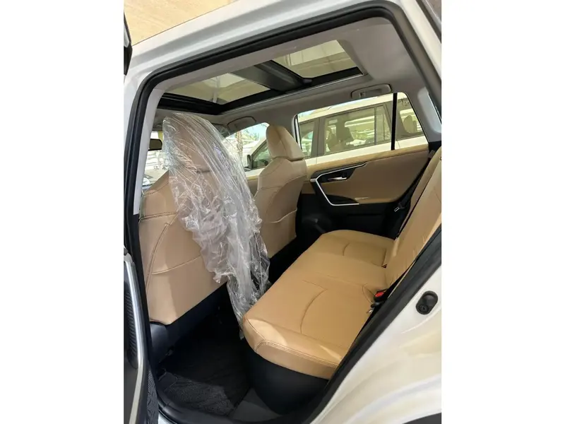Toyota RAV4 2024, LTD 4X4 HEV, ODO 103KM (full option) cash sale