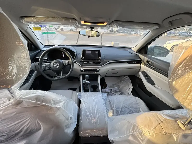 Nissan Altima 2025