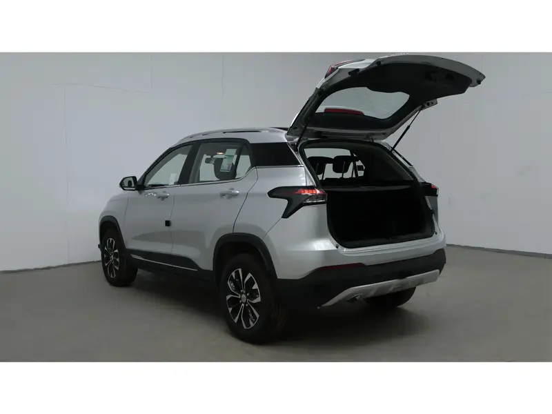Discover undefined undefined Exterior Interior Images.Find all aspects and details of cars.