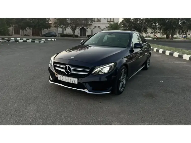 mercedes-benz mercedes-benz-c-class image Mercedes C 2018