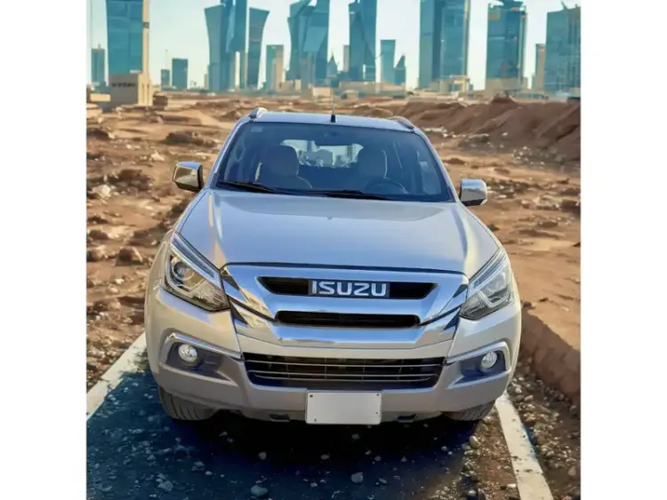 isuzu mu-x image Isuzu MUX 2019