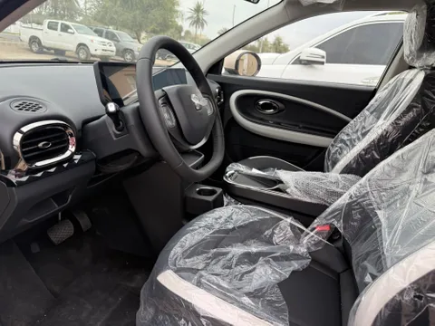 Discover undefined undefined Exterior Interior Images.Find all aspects and details of cars.