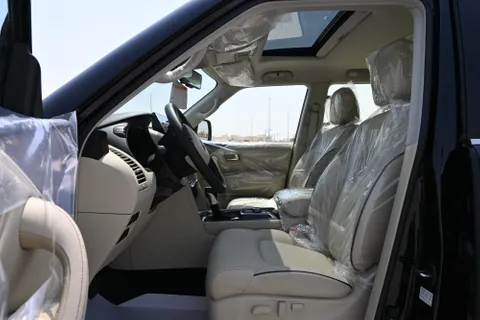 Discover undefined undefined Exterior Interior Images.Find all aspects and details of cars.