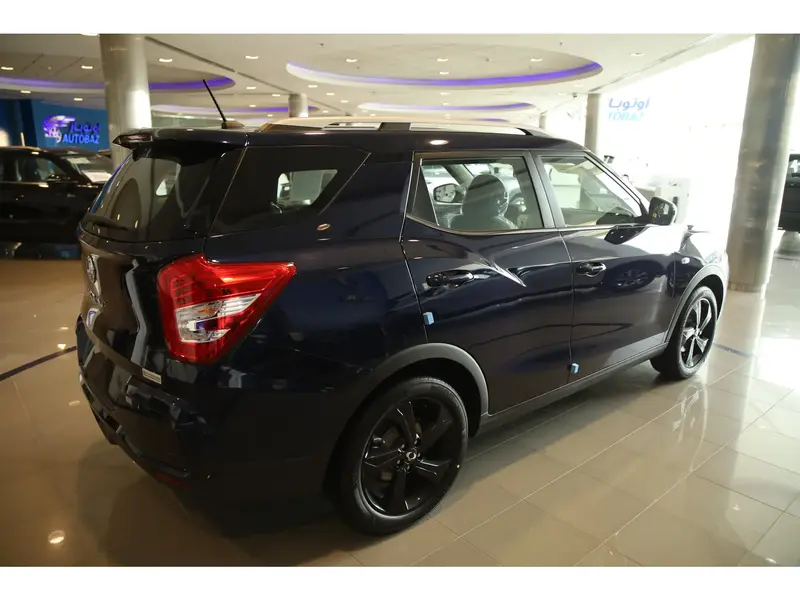 Discover undefined undefined Exterior Interior Images.Find all aspects and details of cars.