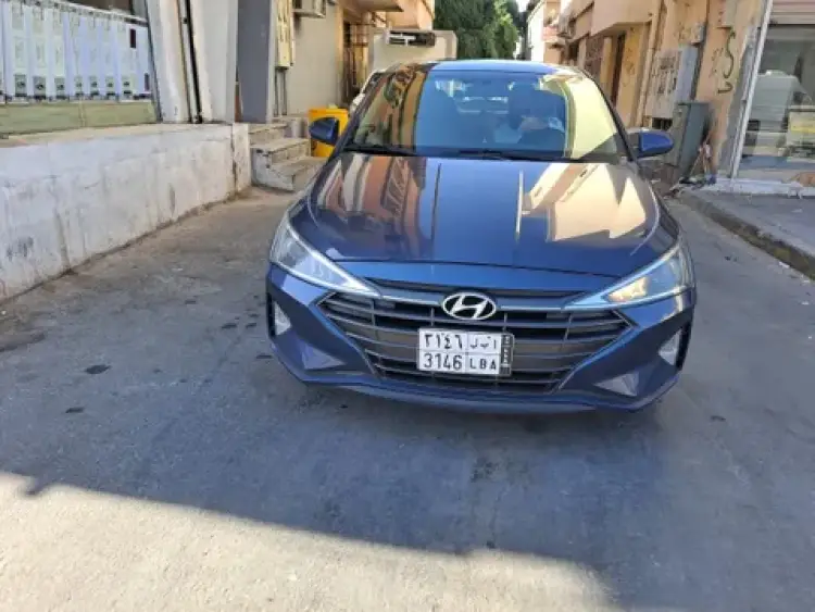 hyundai hyundai-elantra image Hyundai Elantra 2019