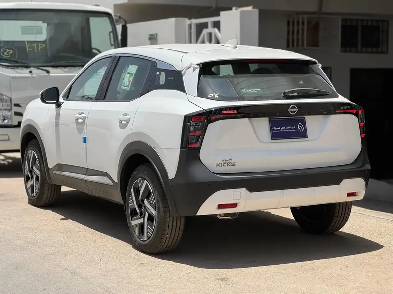 Nissan Kicks 2025