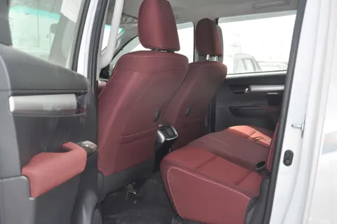New Toyota Hilux 2.4L Double Cab 4x4 Top Spec 2024