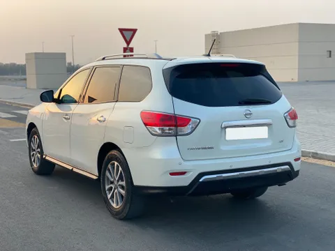 Nissan Pathfinder 3.5L SV 2WD 2015