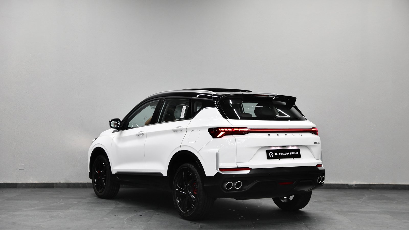 Discover undefined undefined Exterior Interior Images.Find all aspects and details of cars.
