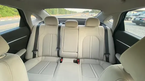 Hyundai Sonata 2.5L Mid 2021