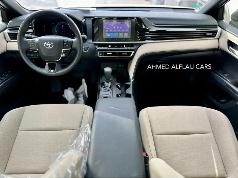 Toyota Camry 2025