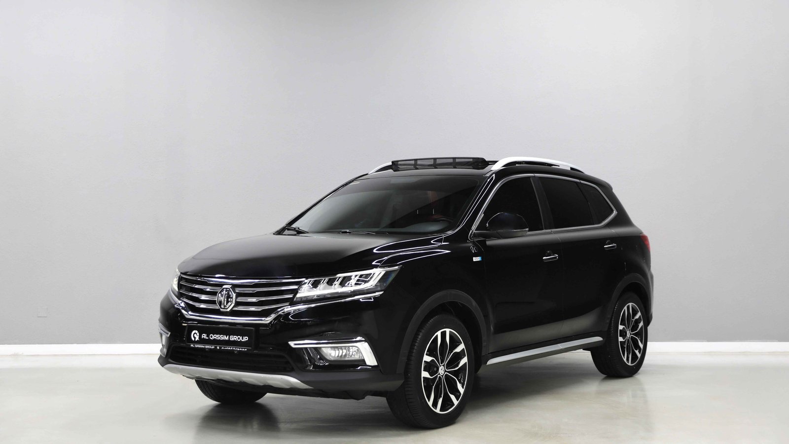Discover undefined undefined Exterior Interior Images.Find all aspects and details of cars.