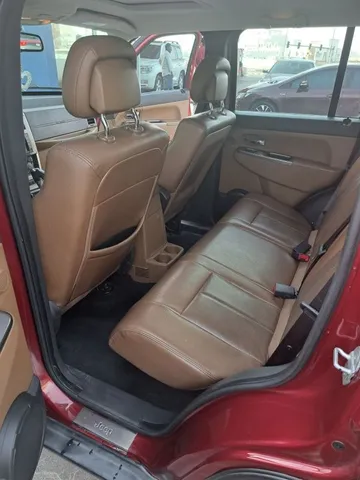 Jeep Cherokee 3.7 Sport 2011