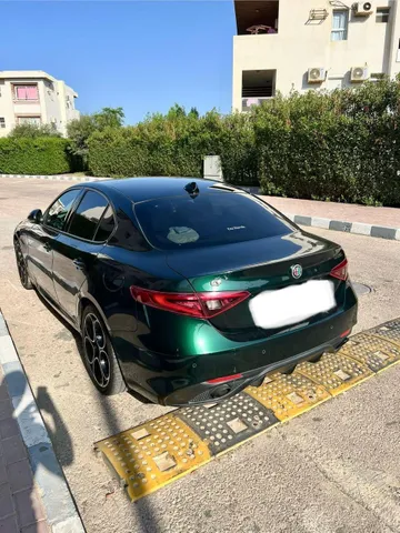 Alfa Romeo Giulia Veloce 2021