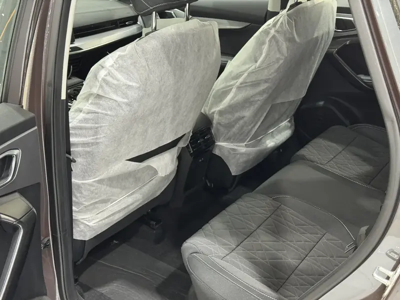 Discover undefined undefined Exterior Interior Images.Find all aspects and details of cars.