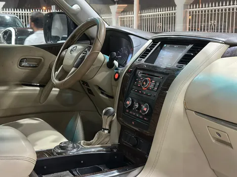 Nissan Patrol 4.0L SE (Full Option) 2012