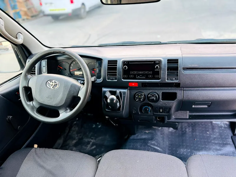 تويوتا هاياس 2013