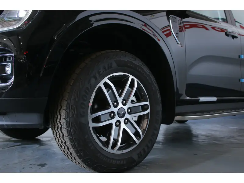 Ford EVEREST 2025