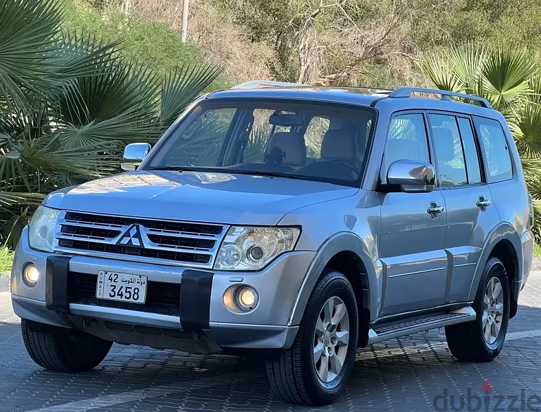 ميتسوبيشي باجيرو 2010