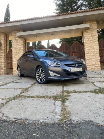Discover undefined undefined Exterior Interior Images.Find all aspects and details of cars.