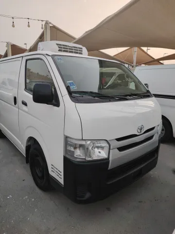 Toyota Hiace CHILLER VAN 2017