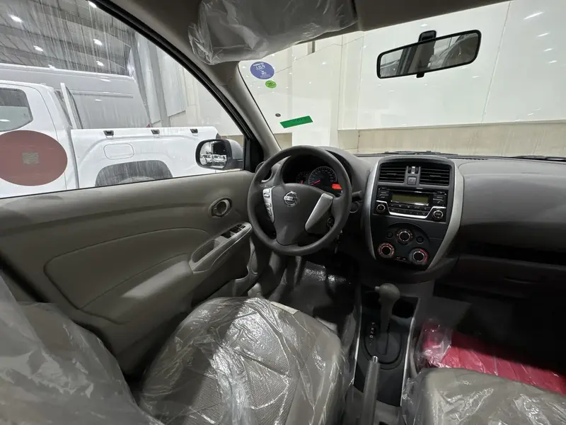 Nissan Sunny 2024