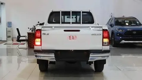 Discover undefined undefined Exterior Interior Images.Find all aspects and details of cars.