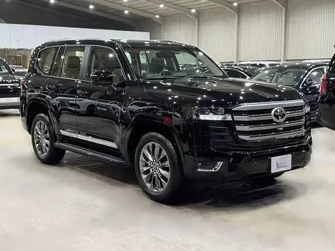 Discover undefined undefined Exterior Interior Images.Find all aspects and details of cars.