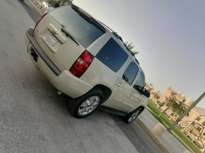 Discover undefined undefined Exterior Interior Images.Find all aspects and details of cars.