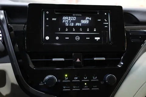 New Toyota Camry 2.5L LE 204 HP 2024