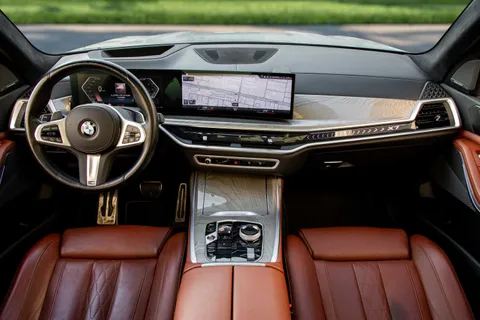 BMW X7 2023