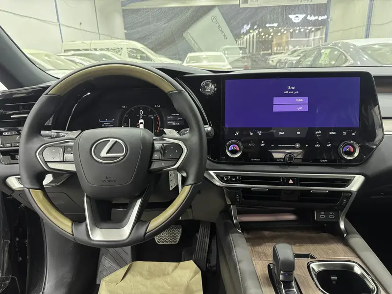 Discover undefined undefined Exterior Interior Images.Find all aspects and details of cars.
