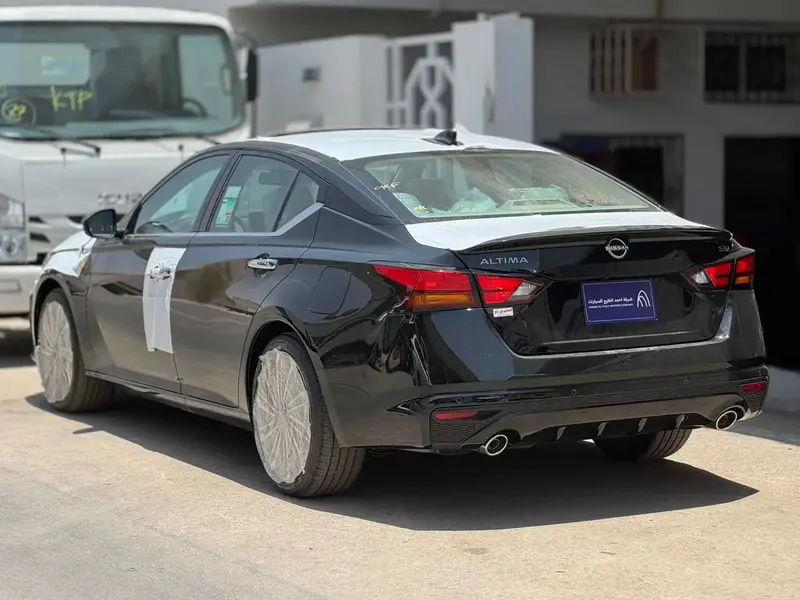 Nissan Altima 2025
