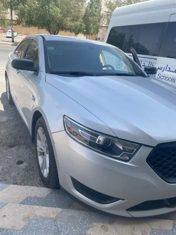 Discover undefined undefined Exterior Interior Images.Find all aspects and details of cars.