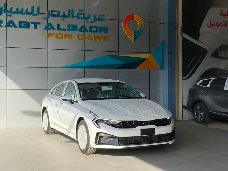 Discover undefined undefined Exterior Interior Images.Find all aspects and details of cars.