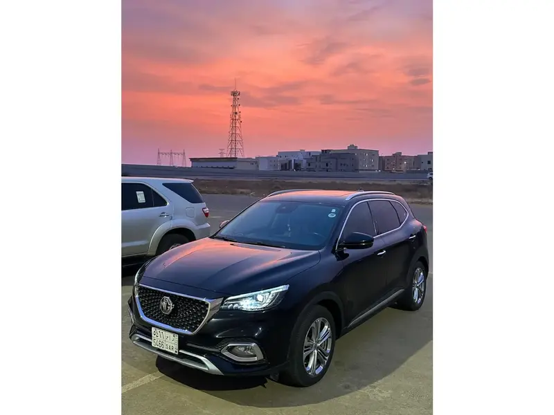 Discover undefined undefined Exterior Interior Images.Find all aspects and details of cars.