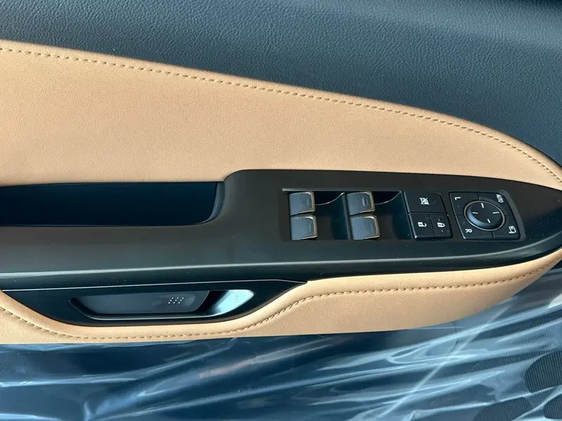 Lexus NX 2025