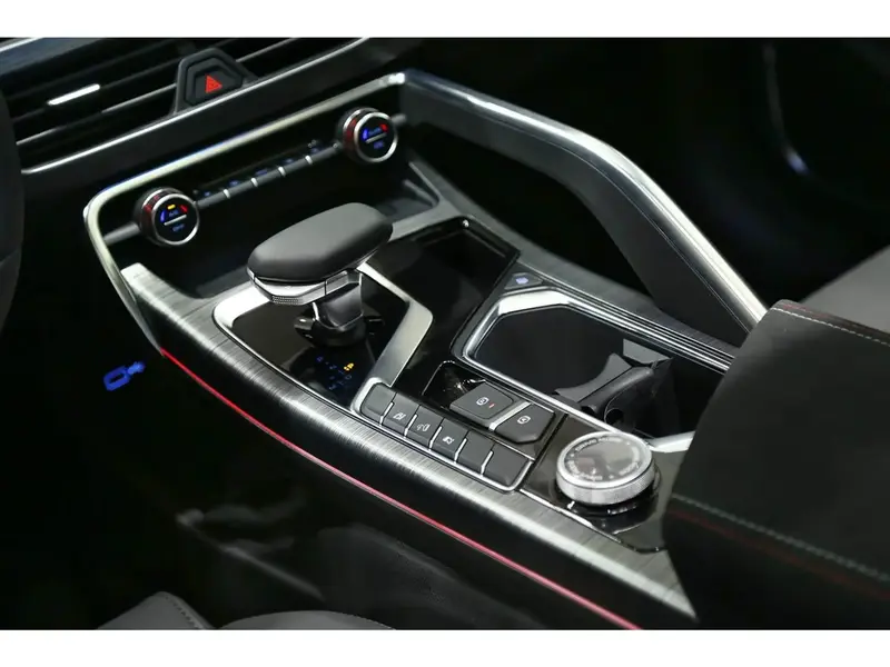 Geely Tugella 2023