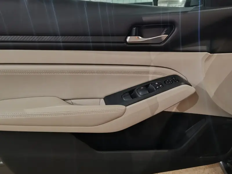 Nissan Altima 2021